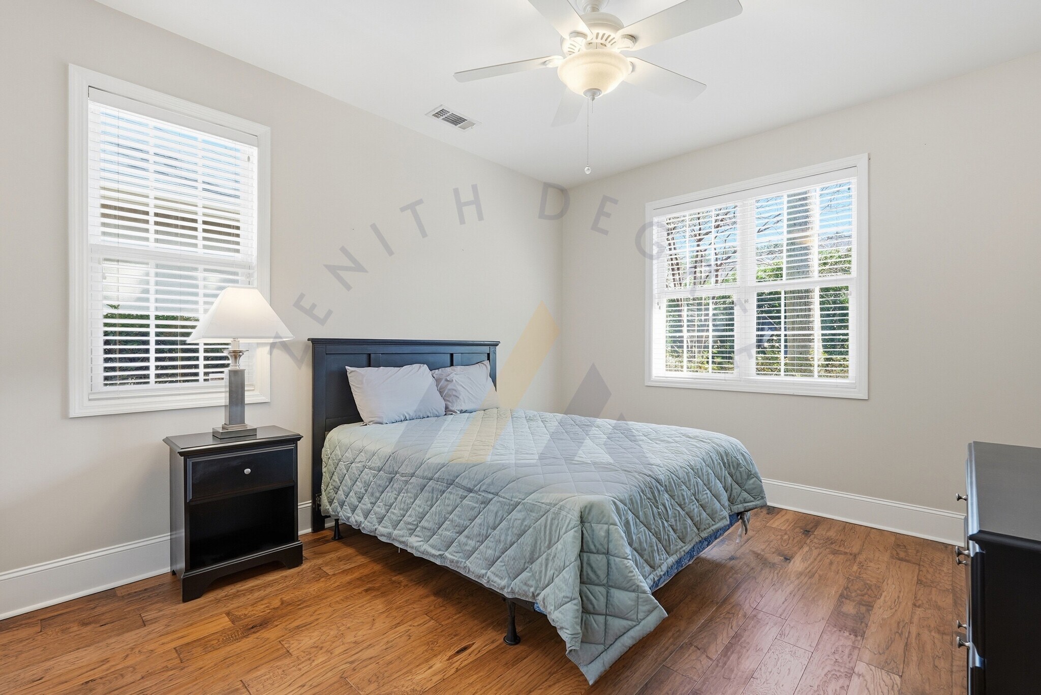 Building Photo - 245 Club Gate