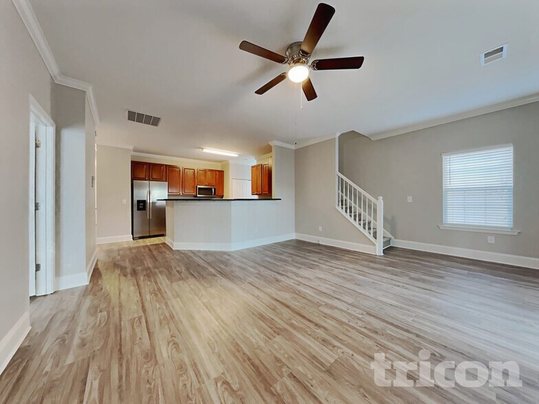 Building Photo - 302 Merchants Dr