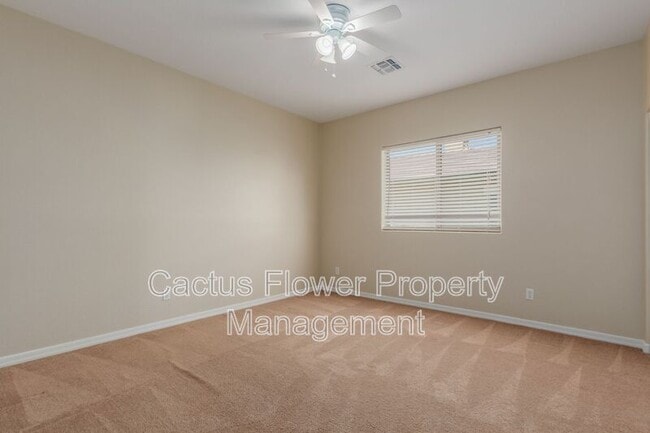 Building Photo - 749 E La Costa Dr