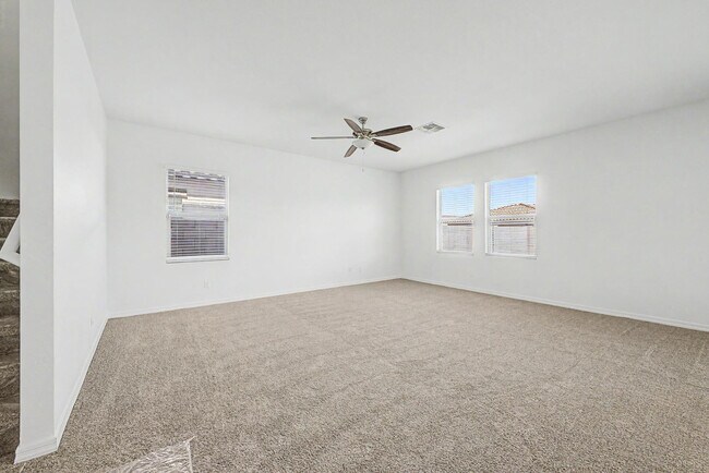 Building Photo - 35450 W Santa Clara Ave