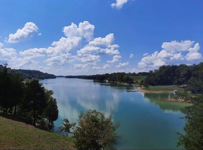 Building Photo - 1150 Sanctuary Shrs Wy