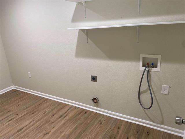 Building Photo - 213 S 3rd St