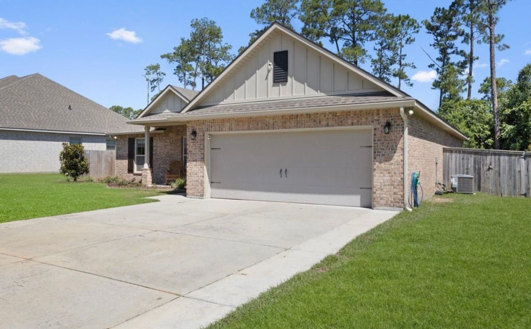 Building Photo - 11656 Brookstone Dr