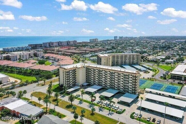 Primary Photo - 500 Palm Springs Blvd