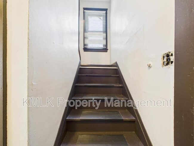 Building Photo - 2997 E 128th St