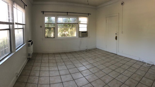Building Photo - 4776 Franklin Ave