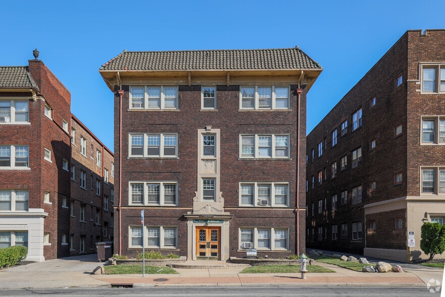 Primary Photo - Fairmount