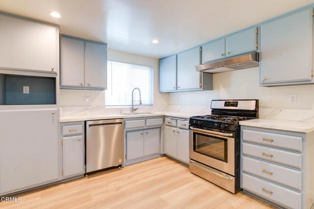 Building Photo - 522 S Ynez Ave