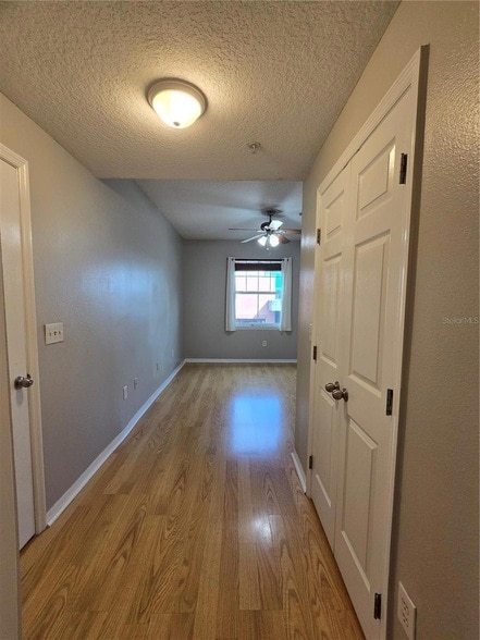 Building Photo - 1910 E Palm Ave