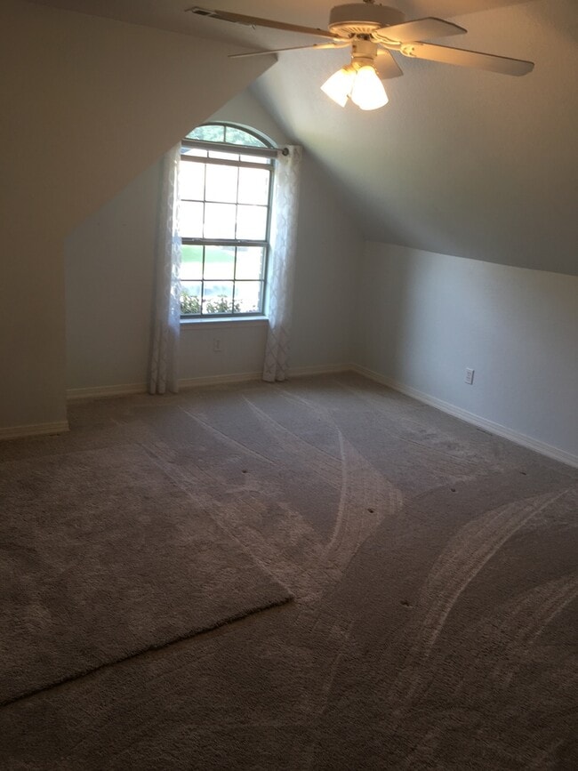 Building Photo - BEAUTIFUL HOME IN GREAT LOCATION!