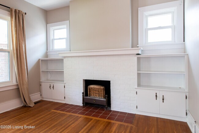 Building Photo - 316 Iola Rd