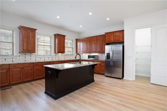 Building Photo - 949 Opelousas Way