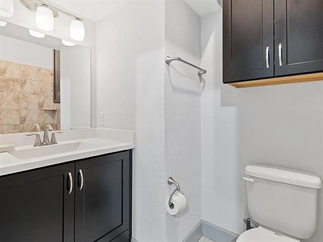 Building Photo - 1390 Arch Pl