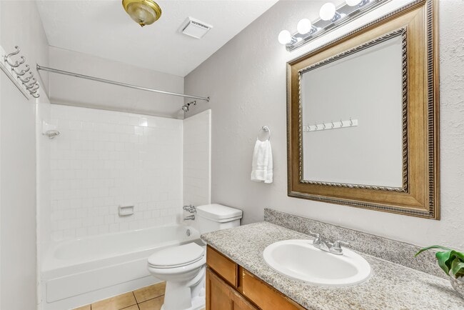 Building Photo - 7214 Dogwood Trail Dr