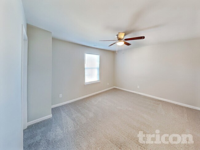 Building Photo - 139 Hickory Station Ln