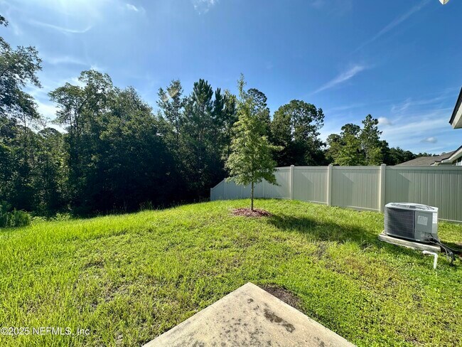 Building Photo - 3330 Lawton Pl