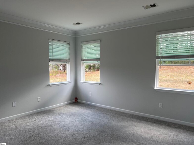 Building Photo - 205 Talisker Way