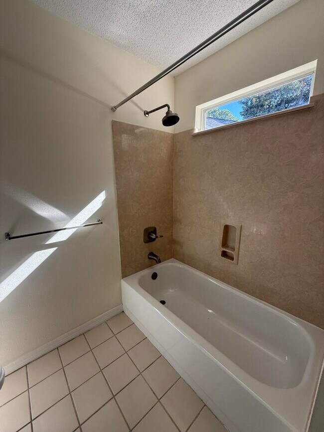 Building Photo - 99 Opp Blvd NE