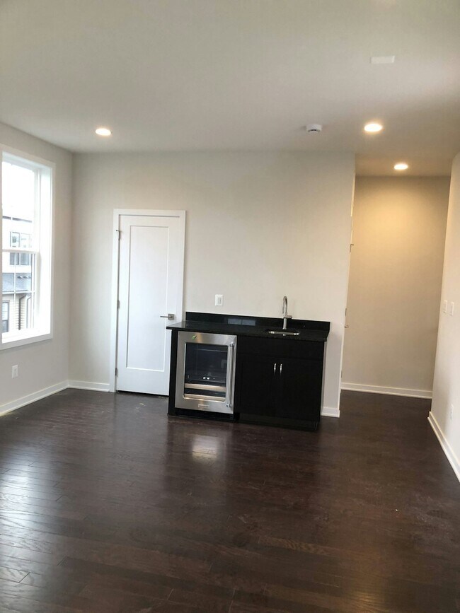 Building Photo - 22188 Webster Pk Ter