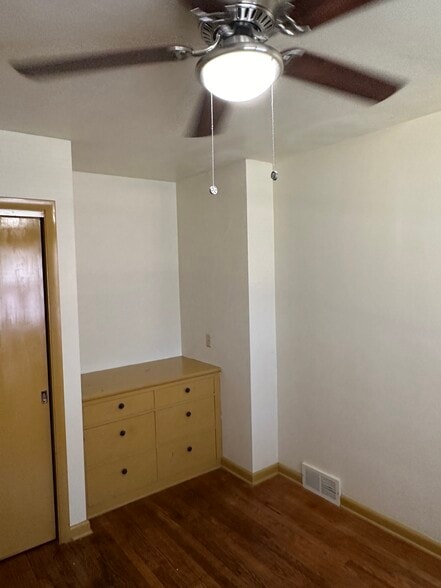 Building Photo - 4075 N 85th St