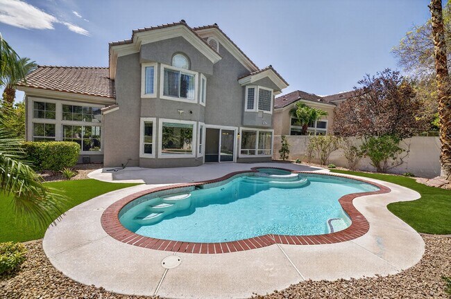 Building Photo - 8824 Cortile Dr