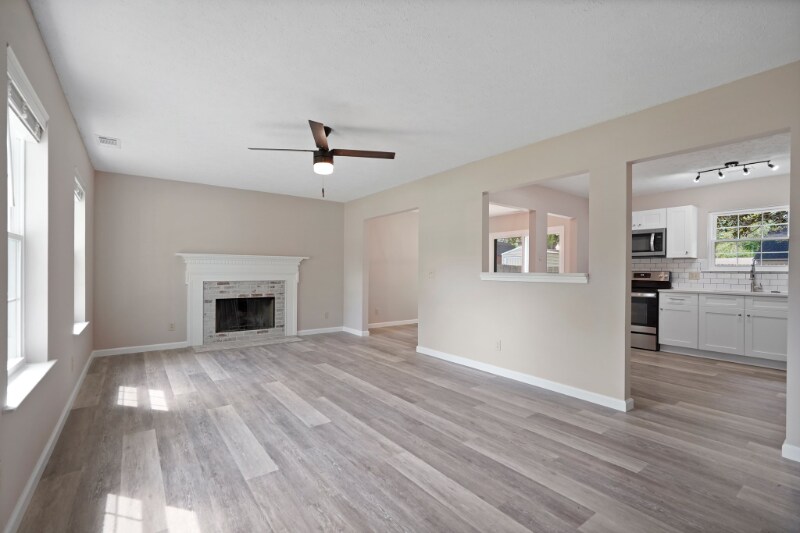 Building Photo - 85 Blue Heron Ct