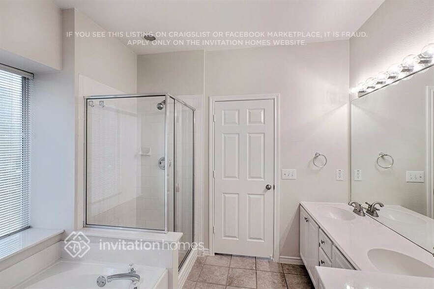 Building Photo - 7434 Saddlehorn Dr