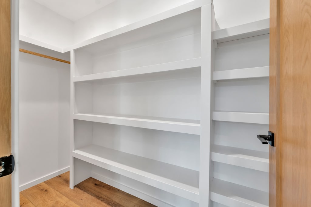 Building Photo - 651 N Wilton Pl