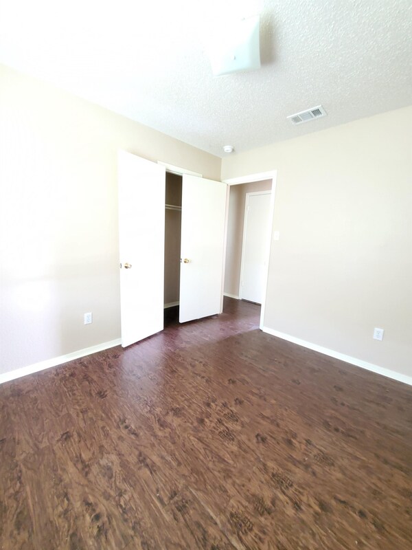 Building Photo - 501 Reed St