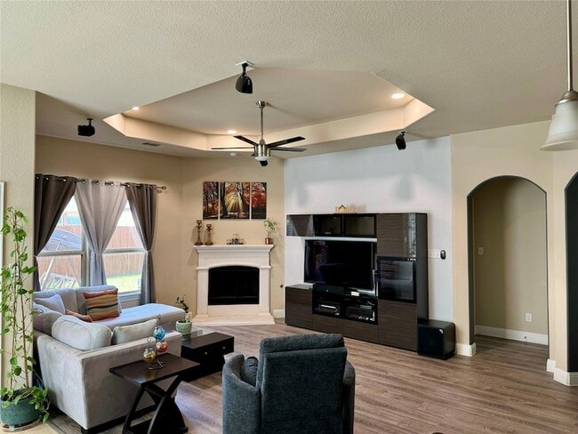 Building Photo - 15817 Rockingham St