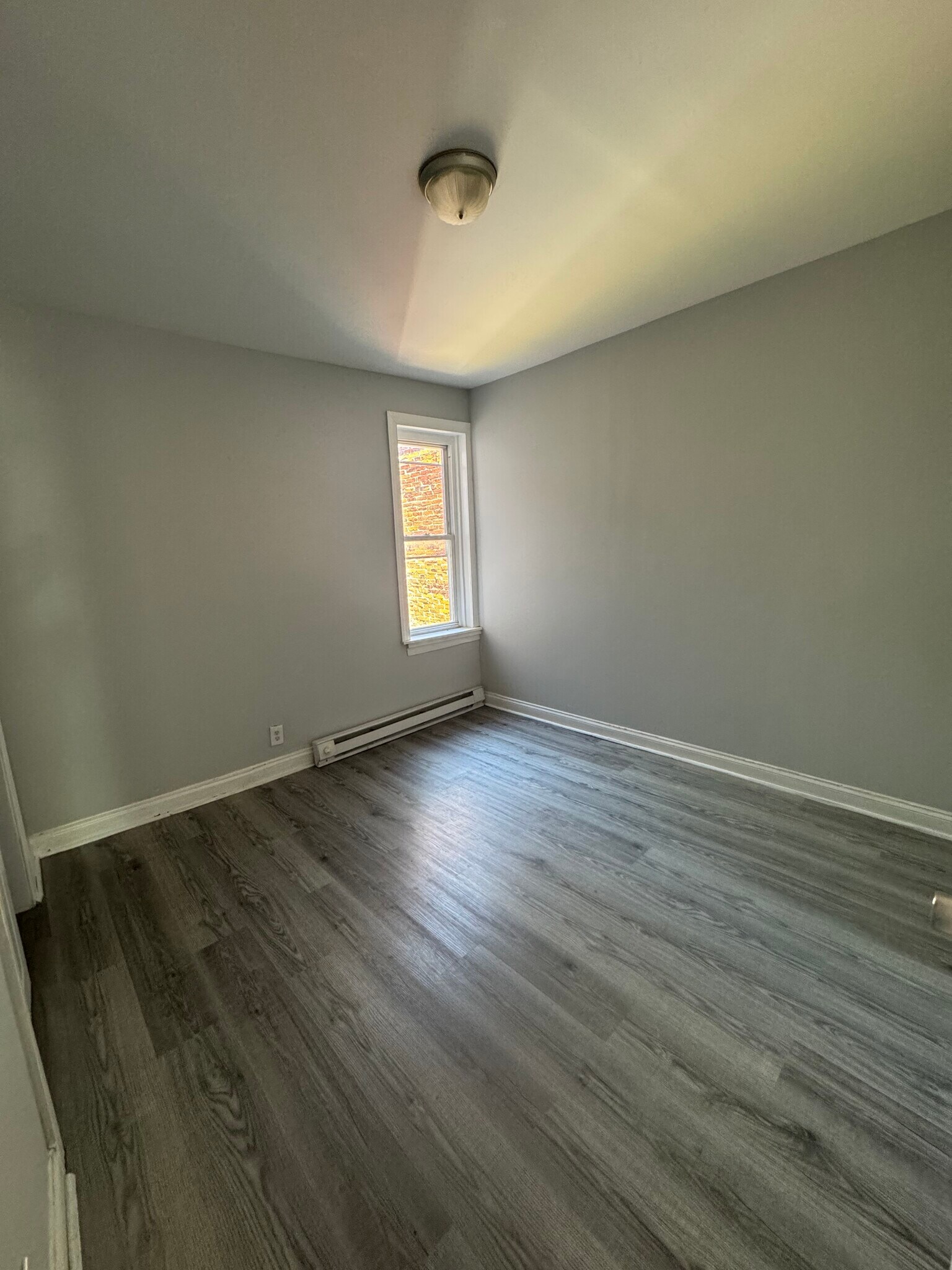 Building Photo - 5313 Willows Ave