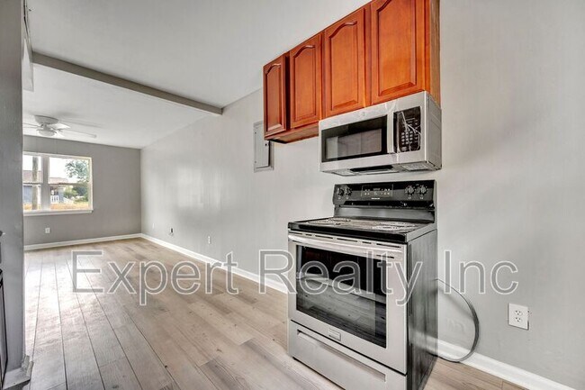 Building Photo - 1001 21st Street Ensley