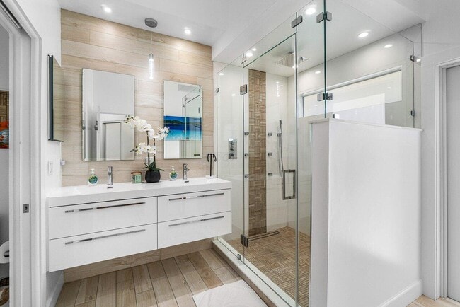 Building Photo - 2470 Sandstone Ct