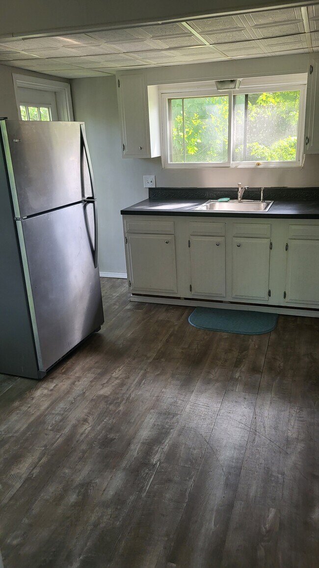 Building Photo - 23 Locust Park