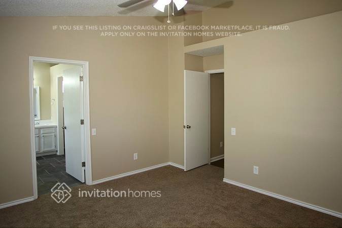Building Photo - 501 Kalmia Dr