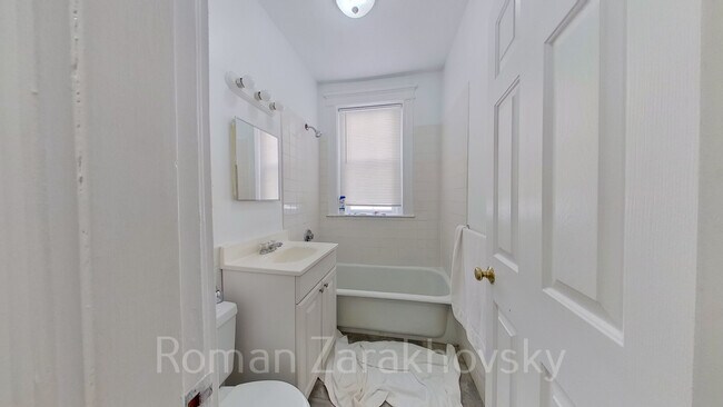 Building Photo - 10 Orkney Rd