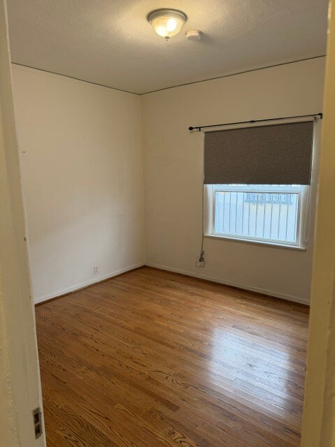 Building Photo - 454 N Ogden Dr