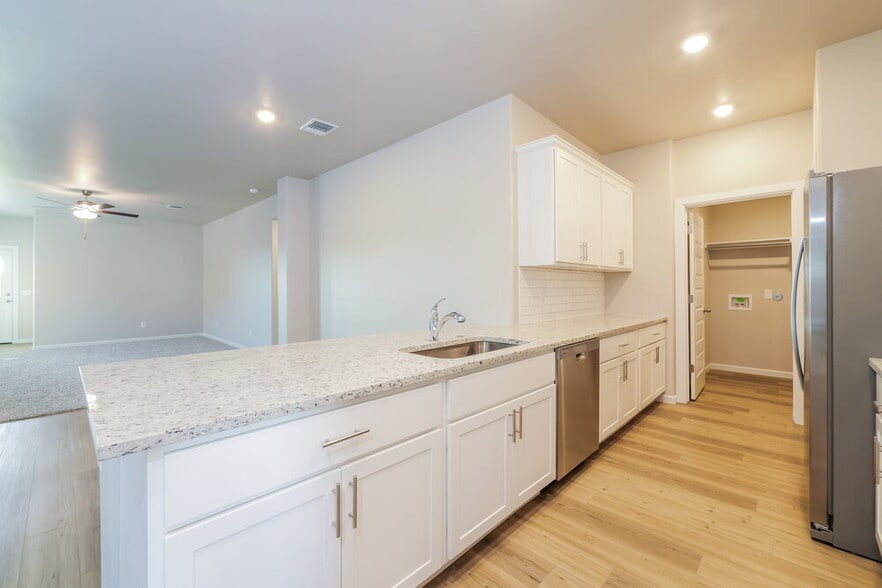 Building Photo - 12724 Carrara Ln