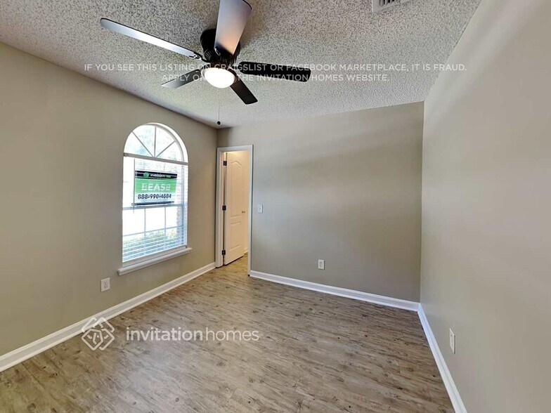 Building Photo - 9562 Sugar Hollow Ln