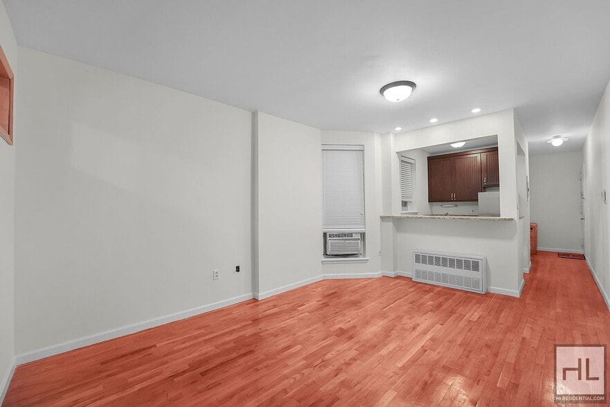 Building Photo - WEST 43 STREET