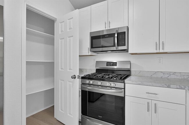 Building Photo - 21011 Twining Rose Ln