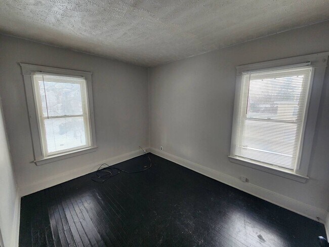 Building Photo - 1736-1738 Coit RD