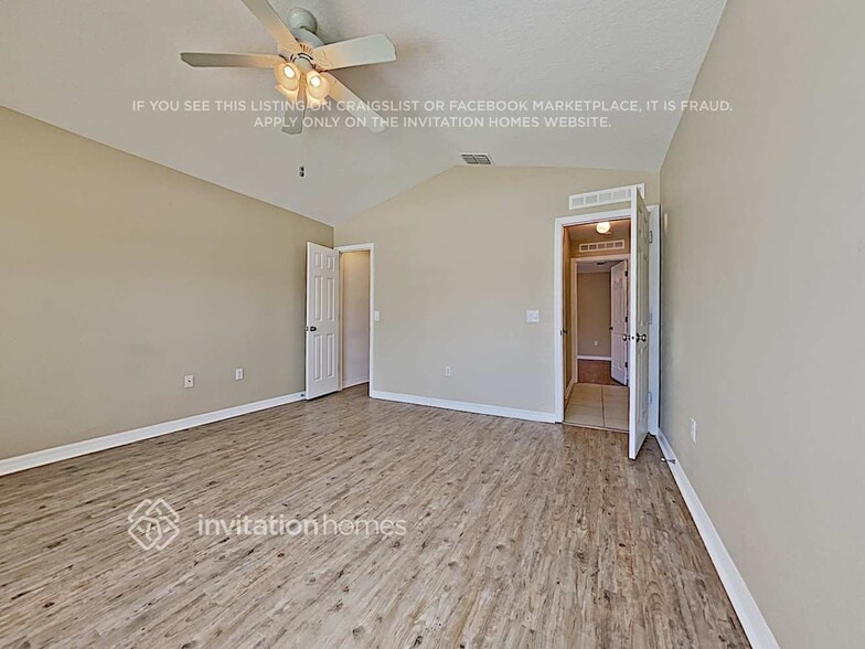 Building Photo - 4781 Salamander St