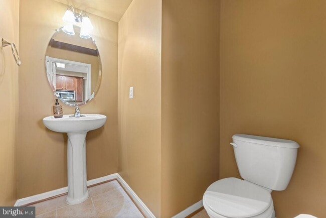 Building Photo - 19441 Promenade Dr