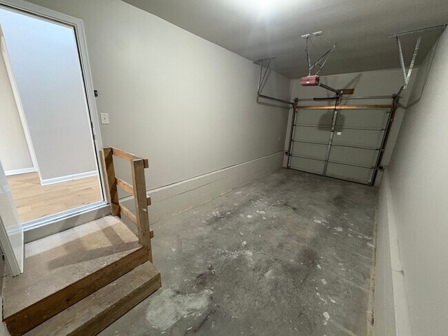 Building Photo - SINGLE FAMILY HOME IN HERMITAGE, FENCED YARD AND ON CUL-DE-SAC!