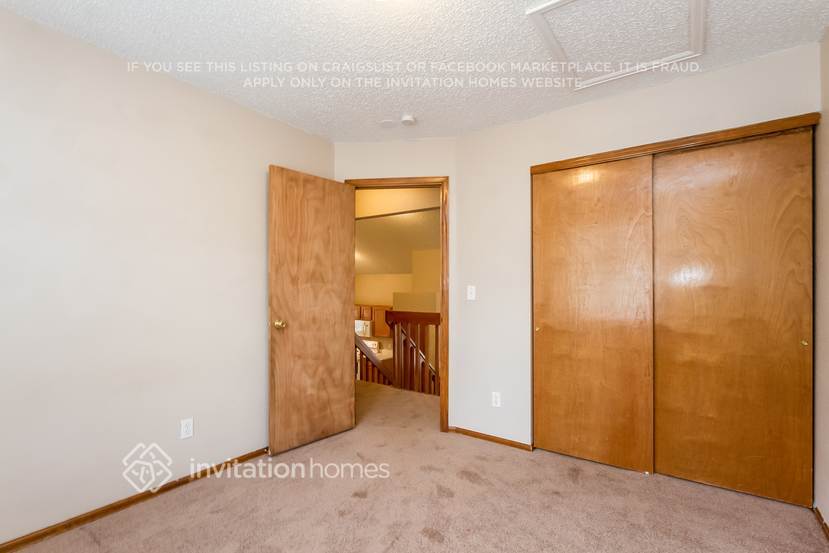 Building Photo - 10051 Shoshone Way