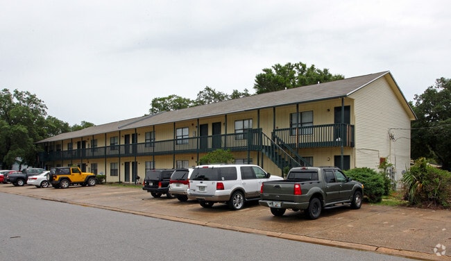 Primary Photo - Glenwood Apartments