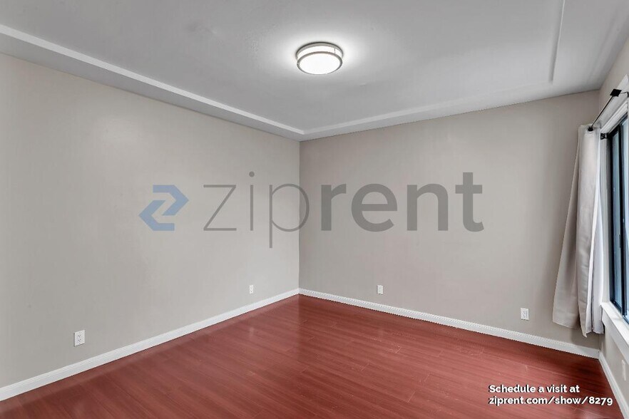 Building Photo - 1527 47th Ave