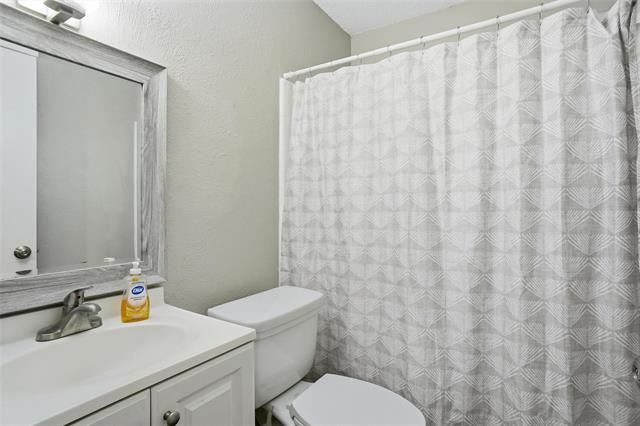 Building Photo - 5544 Dunson Dr