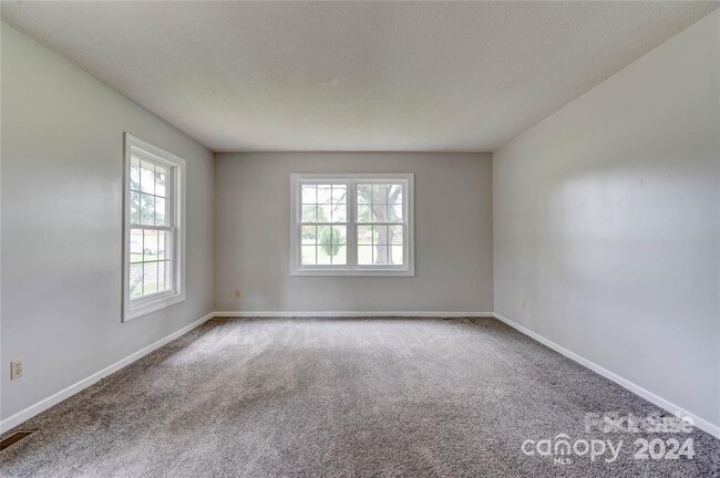 Building Photo - 3006 Fieldstone Ln